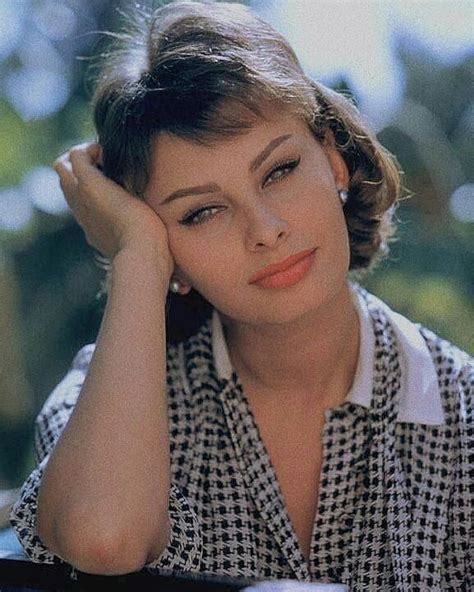 sofia lazzaro altezza|Il 20 settembre del 1934 nasceva Sophia Loren, la ...